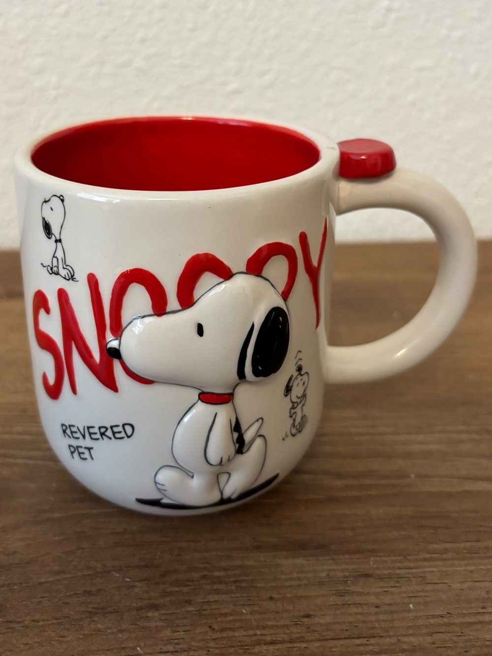 Peanuts Snoopy Ceramic Mug - White and Red